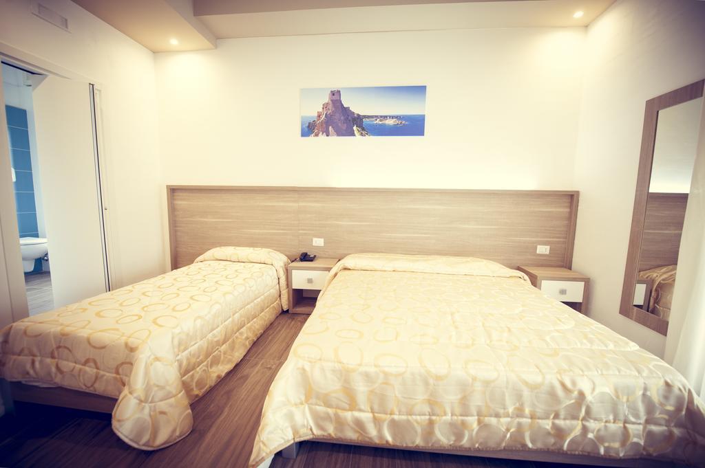 Hotel Fini 3*
