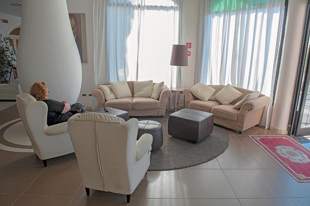 Fini Hotel 3*
